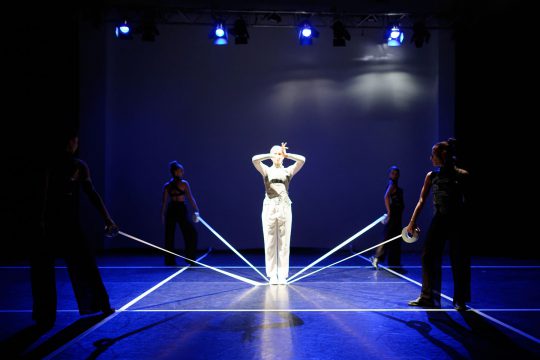 Sarada Sarita-Q4 Squaring the Circles-Dansmakers Amsterdam-fotografie Thomas Lenden