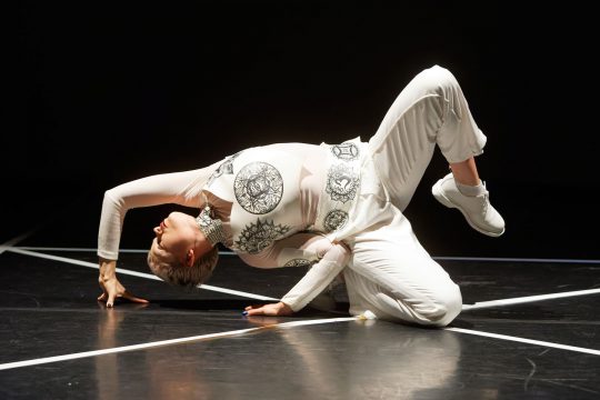 Sarada Sarita-Q4 Squaring the Circles-Dansmakers Amsterdam-fotografie Thomas Lenden